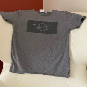 MINI COOOER T SHIRT. SIZE medium